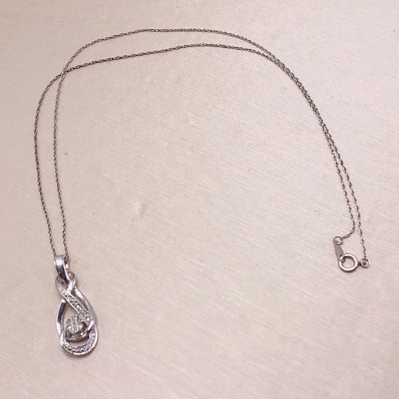 EUC Sterling Silver Double Infinity Loop Diamond - Picture 6 of 12